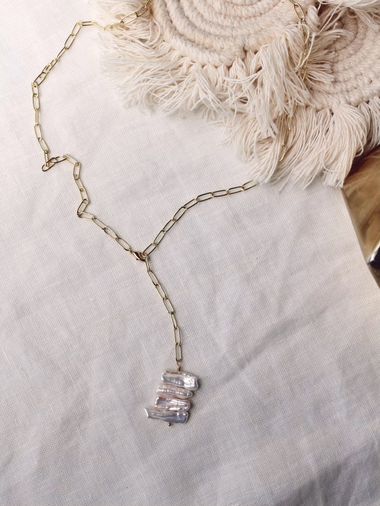 Tropez Lariat