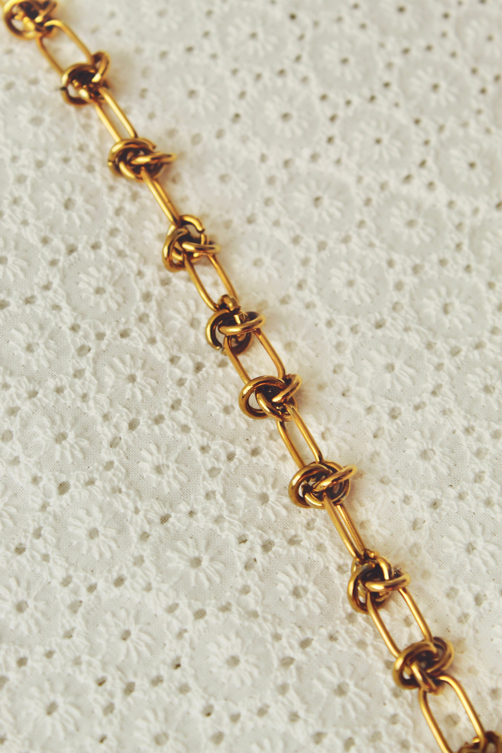 Knots Lariat