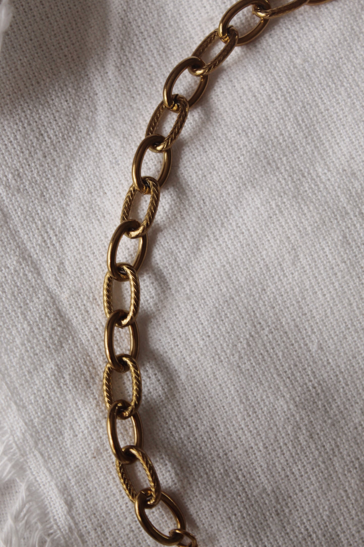 Omi Necklace