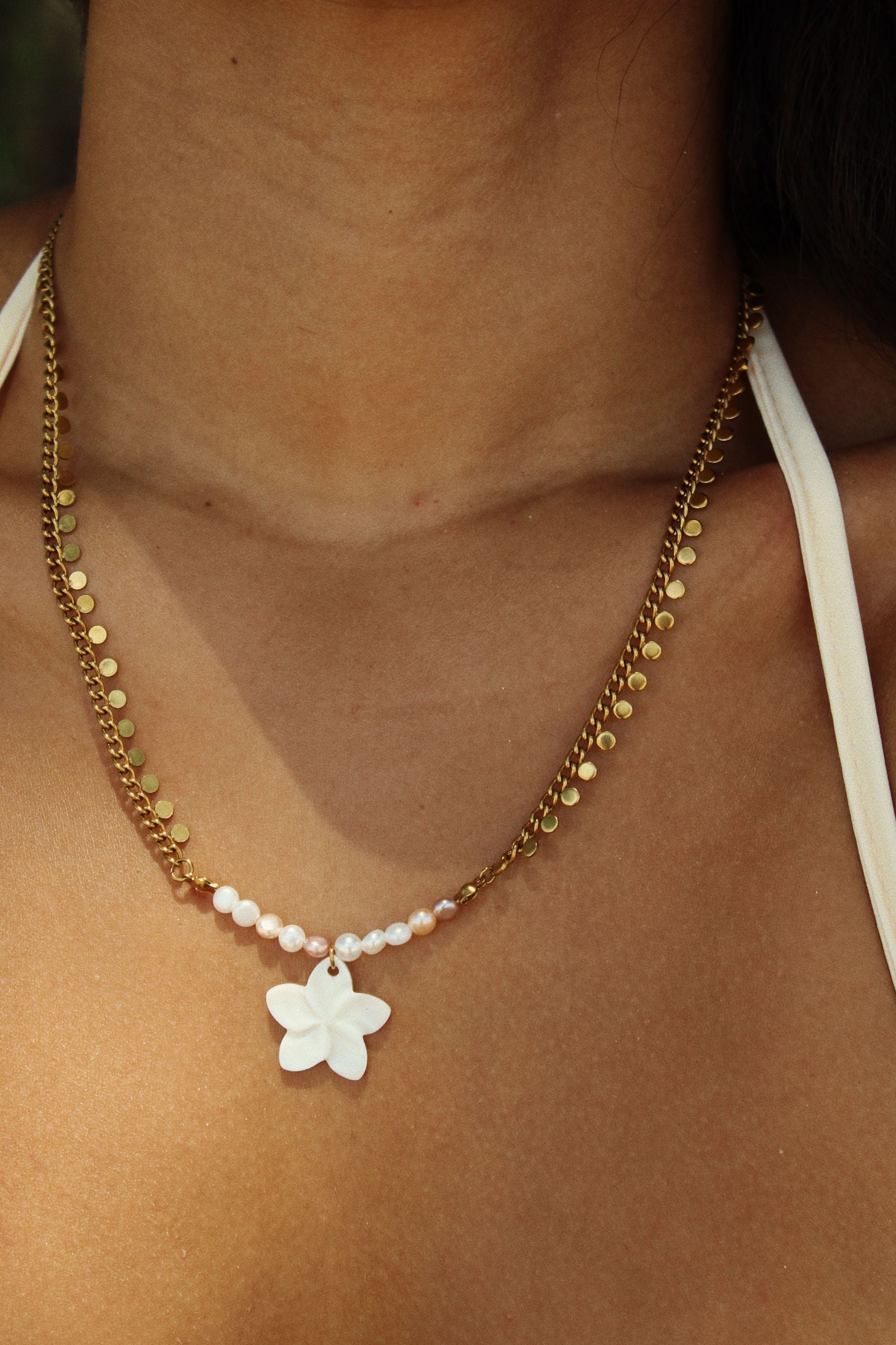 Roxy Necklace